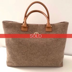 ⛔️SOLD⛔️Tory Burch wool tote bag